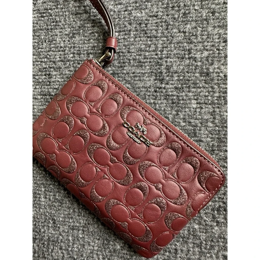 Womens Wristlet Coach Signature C Glitter Burgundy Leather, Size One Size